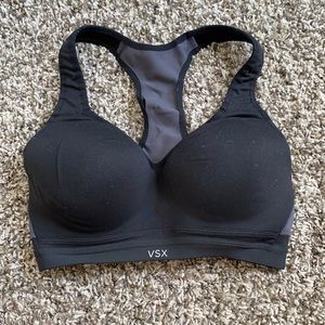 Victoria  Secret Sports Bra 32D